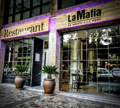 La Mafia Se Sienta A La Mesa - Palma De Mallorca