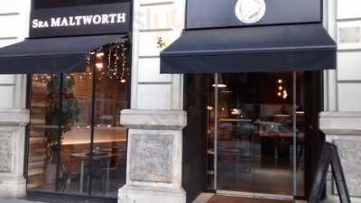 Blue Moon Valencia - Craft Beer & Restaurant