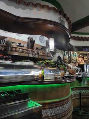 Museo Del Jamon