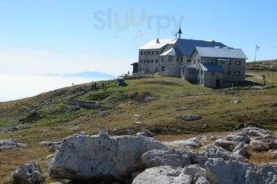 Schlernhaus - Rifugio Bolzano, Fie allo Sciliar