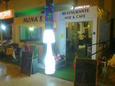 Mona's Restaurante Bar & Cafe