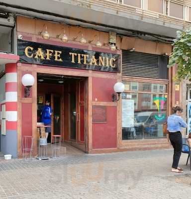 Café Titanic