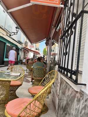 Cafetería Pastelería Naranjito La Carihuela