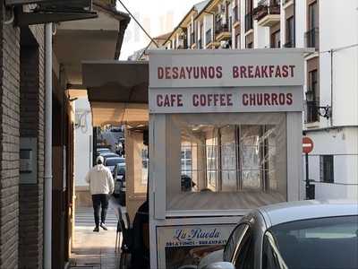 Cafetería Churrería La Rueda