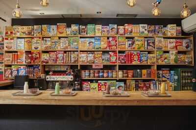 Cereal Hunters Café