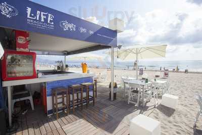 Life Beach Club