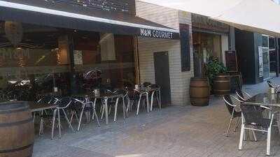 M&M Gourmet