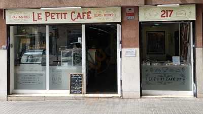 Le Petit Café 217