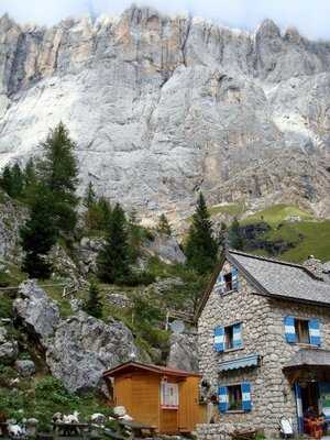 Rifugio Falier, Rocca Pietore