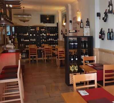 Sa Roqueta Wine & Food