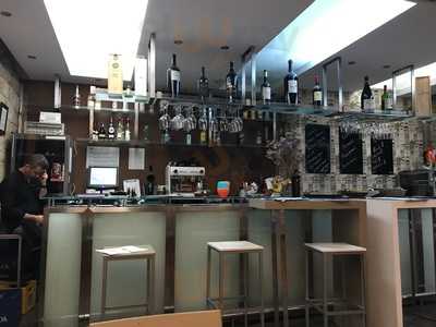 Malak Bistro