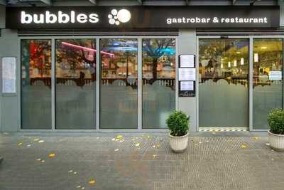 Bubbles Gastrobar & Restaurant