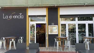 La Esencia Gastrobar