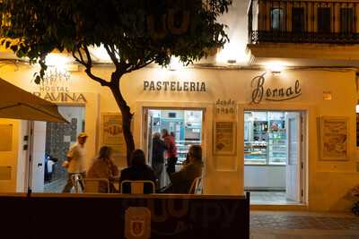 Pasteleria Bernal