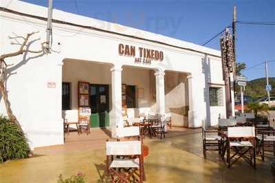 Can Tixedo Art Café