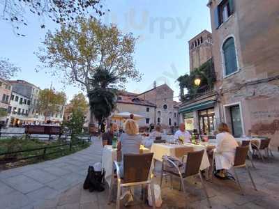 Taverna Capitan Uncino