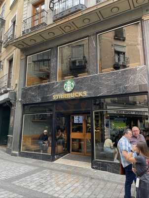 Starbucks Comercio 40