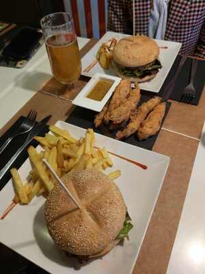 Golden Burger Gourmet