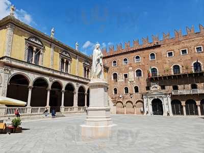 Mariacallas Piazza Dei Signori