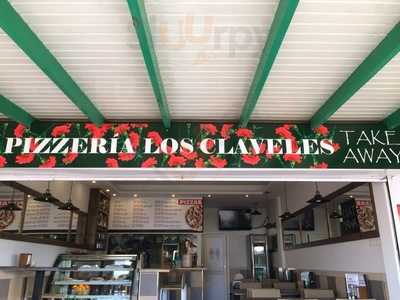 Los Claveles Pizzería-cafetería