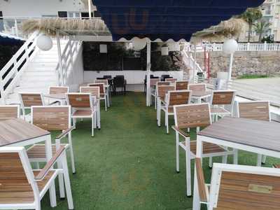 Nautico Lounge Bar & Restaurant