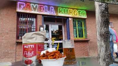 Favela Burger