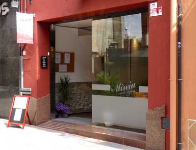 Mireia Pizzeria Restaurant