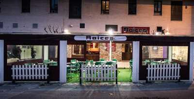 Raices Caffee & Bar