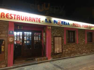 La Pizzeria