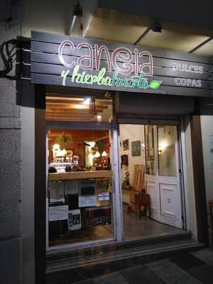 Cafetería Canela Y Hierbahuerto