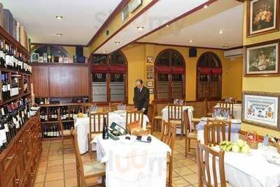 Restaurant Los Arcos De Rueda