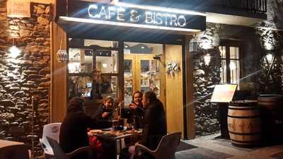 Cafe Bistro E Bo