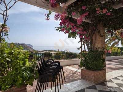 Cafeteria Balcon De Maro