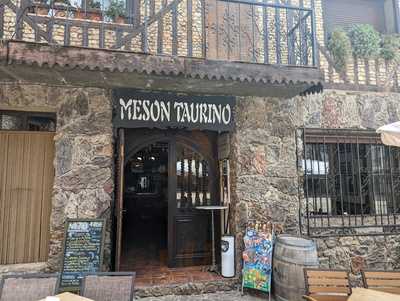 Meson Taurino