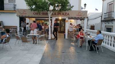 Cafe Bar La Plaza