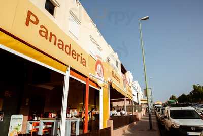 Panadería - Cafetería - Bäckerei Zipf - El Tablero