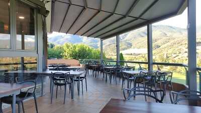 Aravell Restaurant