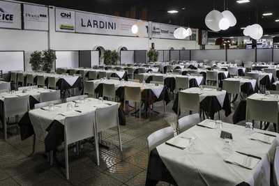 Ristorante Paradise, Monsano