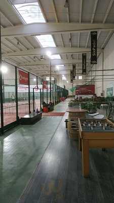 Six Padel Indoor Sport Bar