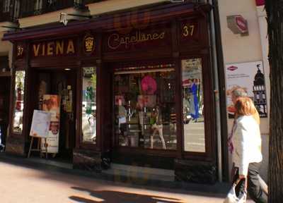 Viena Capellanes