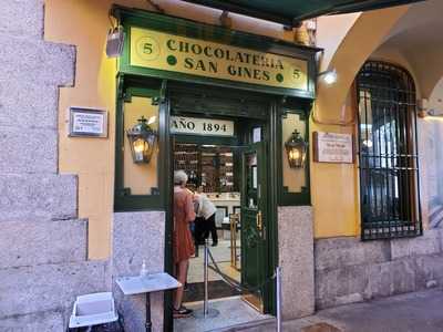 Chocolatería San Ginés