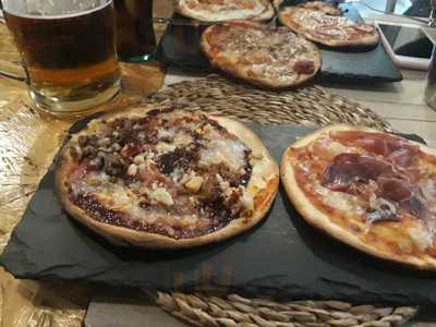 Cien Pizzitas