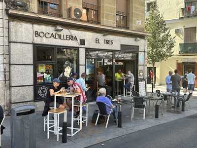 Bocadilleria Bar El Tres