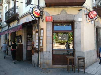 La Esquina De Tasca