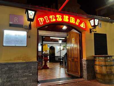 Pizzería La Cabaña