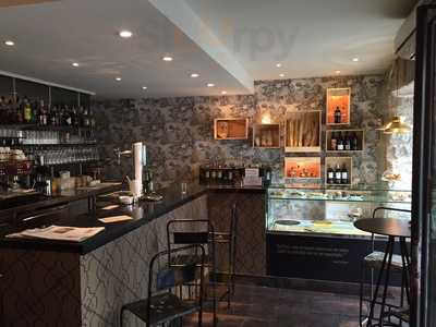 Paris Avenue Gastro Bar