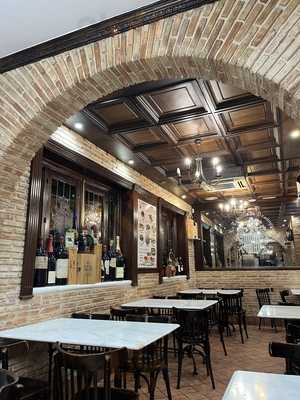 La Taberna De Dominguez