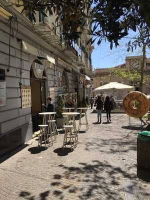 Bagel World, Napoli