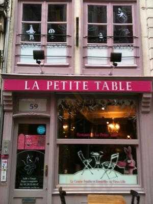 La Petite Table