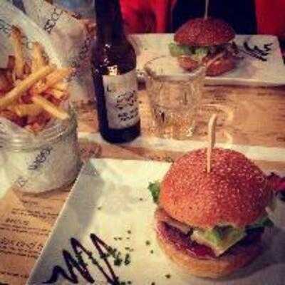 West Coast Gourmet Burgers Bordeaux